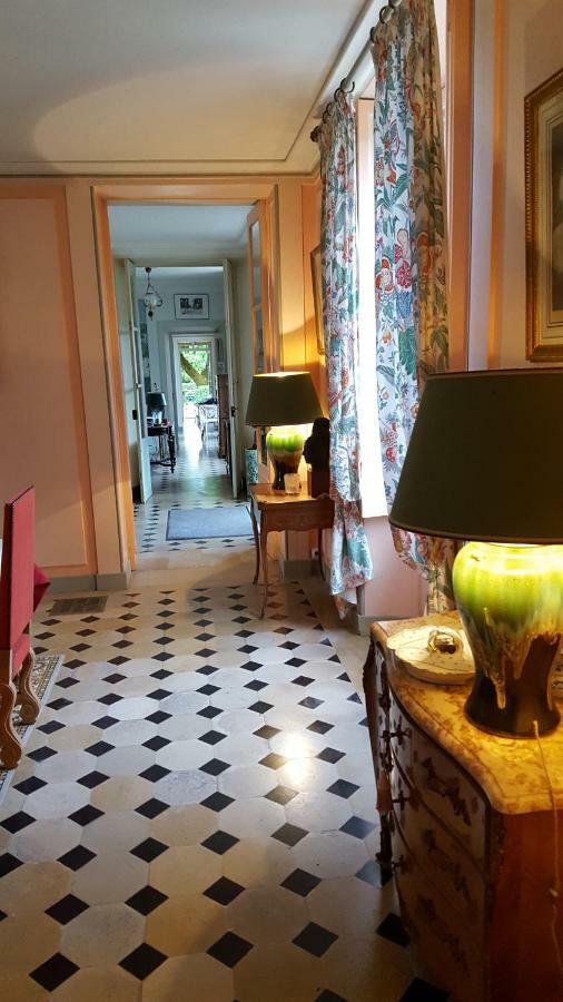 Château Rouillon d'Allest Chartrettes Extérieur photo